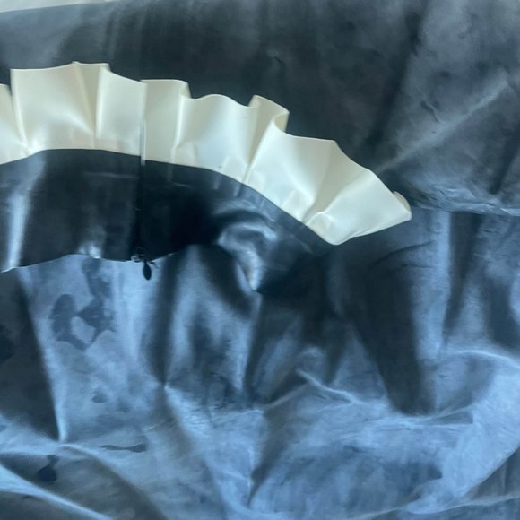 Latex Rubber Maid Dress - Picture 4 of 6